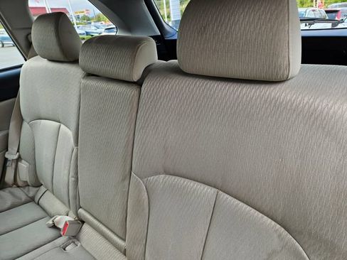 Used 2010 Subaru Outback 2.5i AWD/4WD image 13
