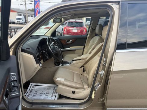 Used 2010 Mercedes-Benz GLK 350 4MATIC image 9