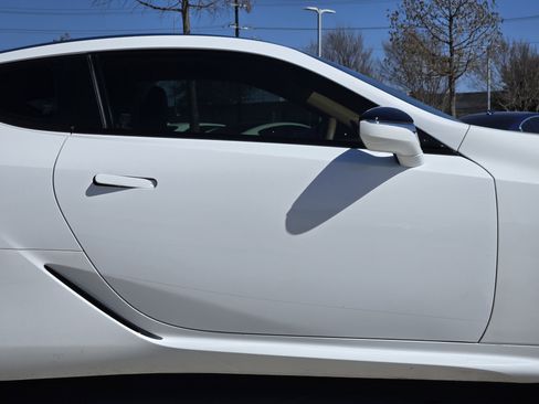 Used 2018 Lexus LC 500 Coupe image 8