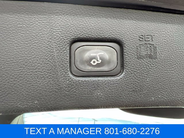 Used 2023 Ford Edge ST-Line w/ Class II Trailer Tow Package AWD/4WD image 38