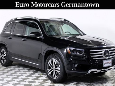 Certified 2025 Mercedes-Benz GLB 250 4MATIC image 1