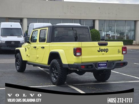 Used 2023 Jeep Gladiator Sport AWD/4WD image 4