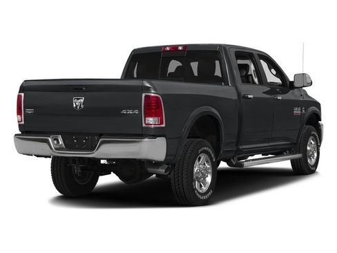 Used 2016 RAM 2500 Laramie w/ Convenience Group AWD/4WD image 2