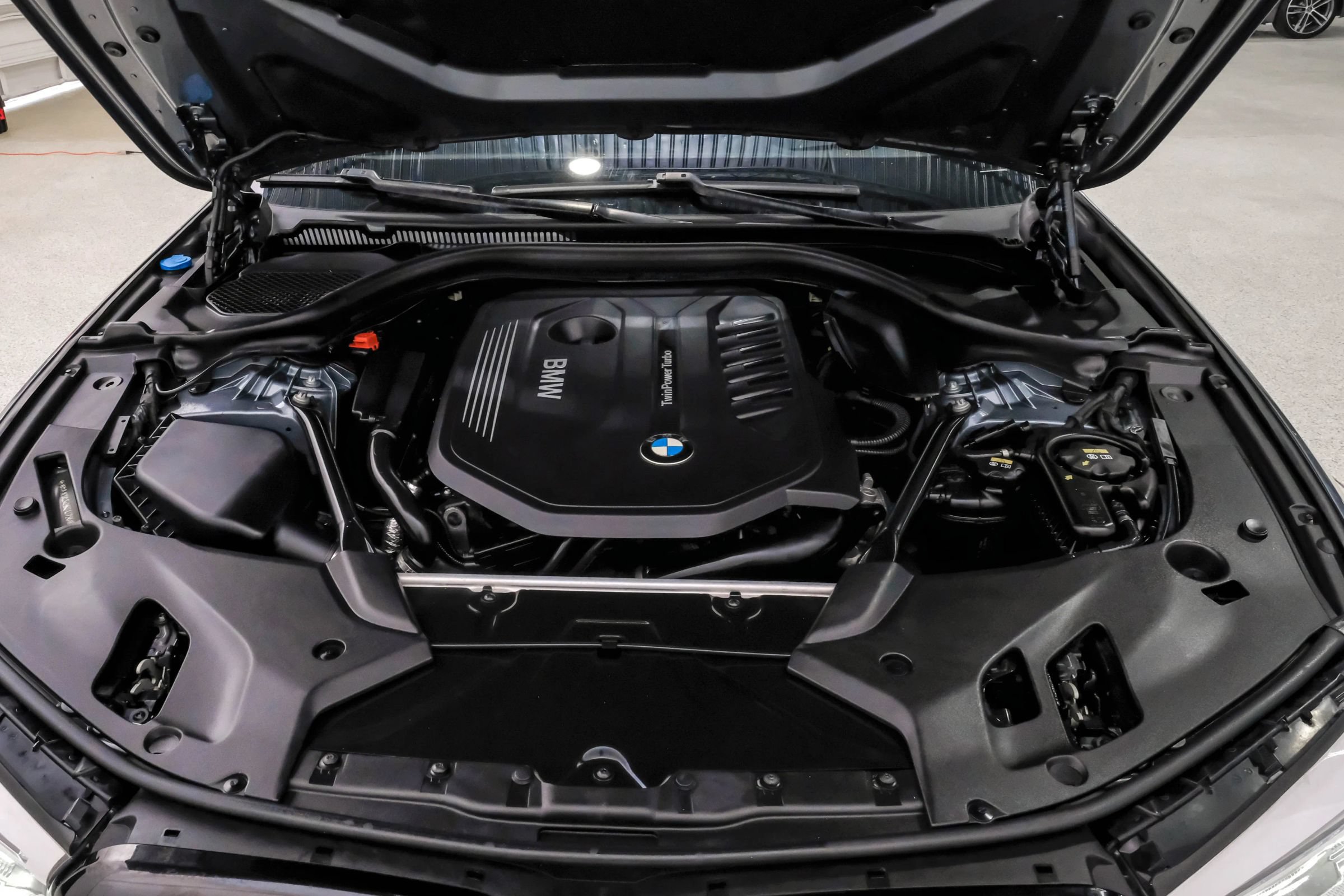 Used 2017 BMW 540i RWD image 65