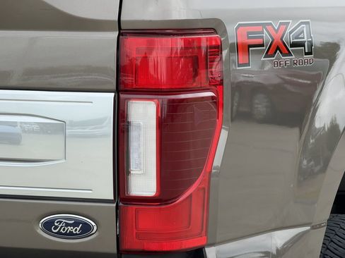 Used 2022 Ford F250 King Ranch w/ King Ranch Ultimate Package AWD/4WD image 12
