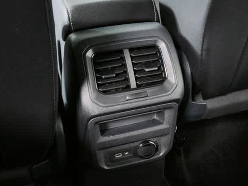 Certified 2023 Volkswagen Tiguan SE w/ Panoramic Sunroof Package FWD image 22