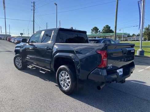 Used 2024 Toyota Tacoma SR5 AWD/4WD image 5