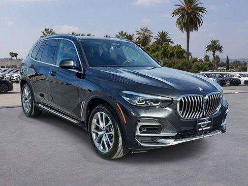 Certified 2023 BMW X5 sDrive40i image 3