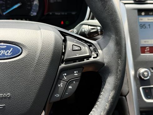 Used 2018 Ford Fusion SE w/ Equipment Group 602A FWD image 26