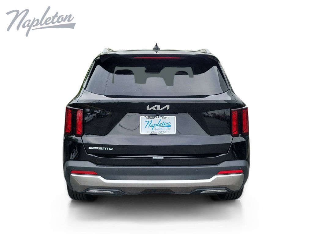 Used 2024 Kia Sorento S FWD image 4