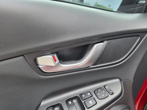 Used 2023 Hyundai Kona Limited AWD/4WD image 18