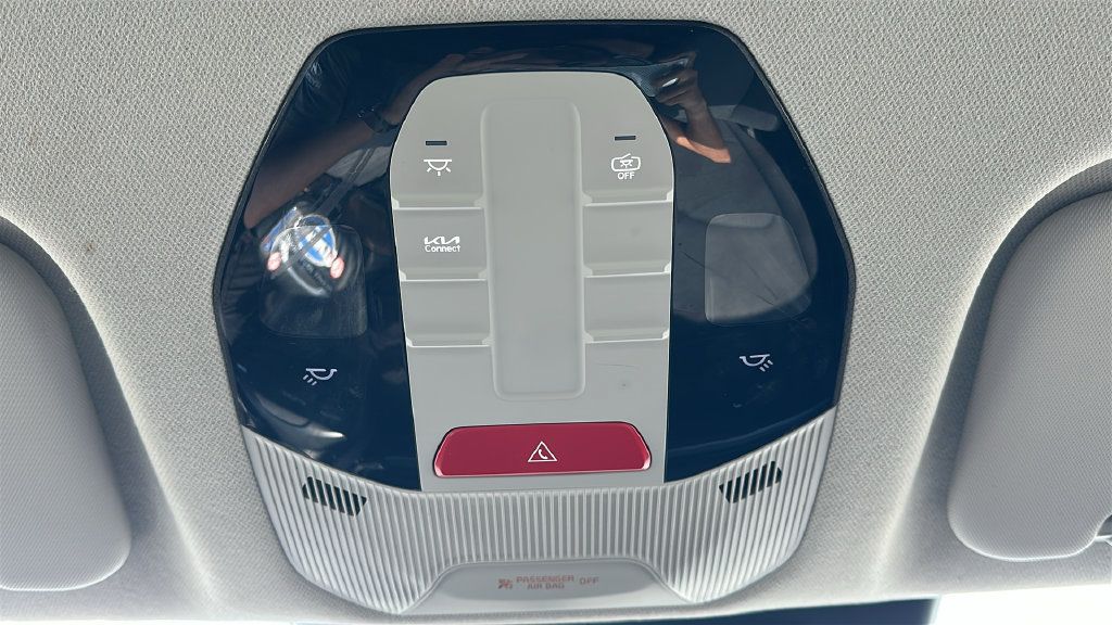 Used 2025 Kia K4 FWD image 30