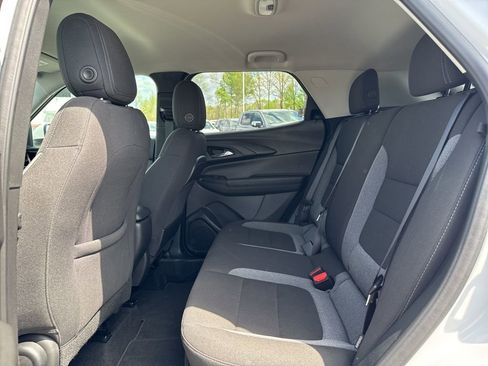 Used 2025 Chevrolet TrailBlazer LT FWD image 11