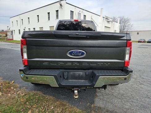 Used 2017 Ford F350 Lariat w/ Chrome Package image 7