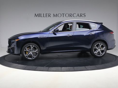 Used 2023 Maserati Levante Modena image 2