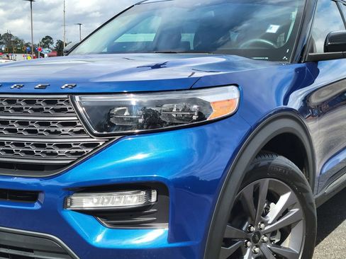 Certified 2023 Ford Explorer XLT w/ Equipment Group 202A image 10