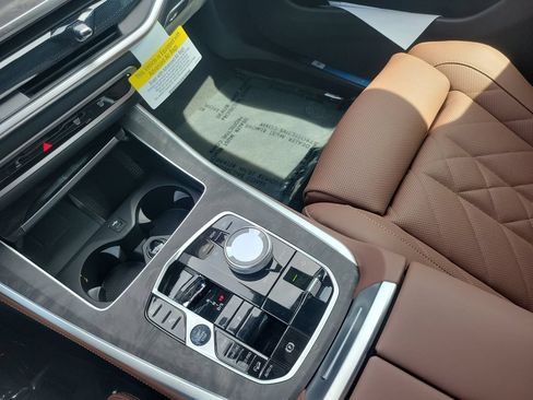 New 2026 BMW X5 xDrive40i w/ Executive Package AWD/4WD image 18