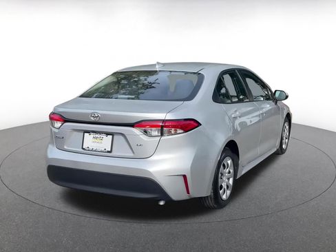 Used 2025 Toyota Corolla LE image 12