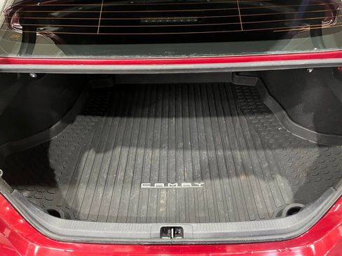 Used 2021 Toyota Camry LE image 13