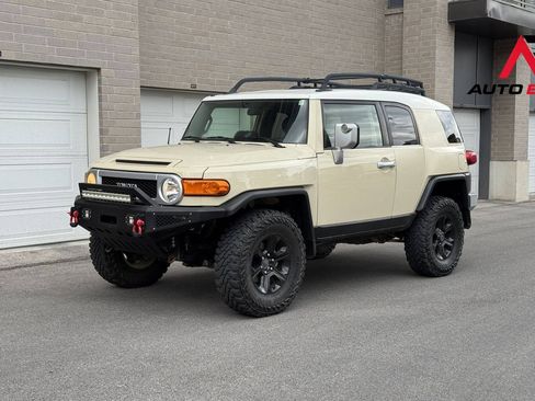 Used 2008 Toyota FJ Cruiser 4WD image 1