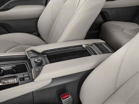 New 2026 Toyota Grand Highlander AWD Hybrid image 10