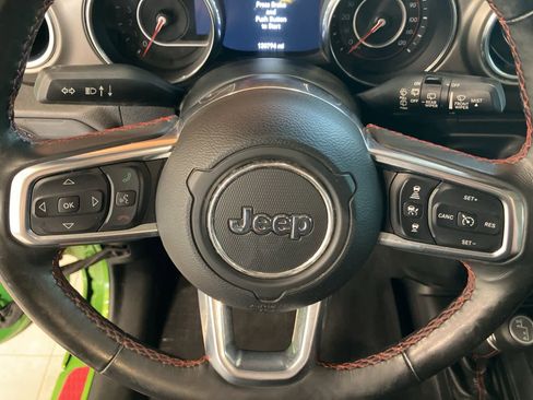 Used 2019 Jeep Wrangler Unlimited Rubicon image 16