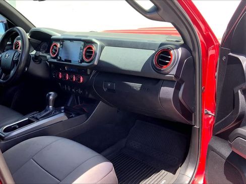 Used 2021 Toyota Tacoma SR AWD/4WD image 23