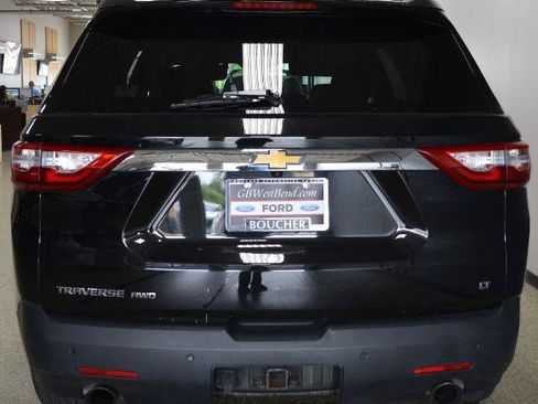 Used 2020 Chevrolet Traverse LT w/ Driver Confidence II Package AWD/4WD image 5