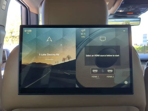 Certified 2023 Land Rover Range Rover Long Wheelbase Autobiography image 38