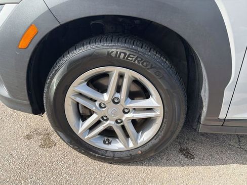 Used 2023 Hyundai Kona SE image 20