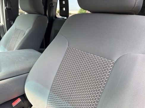 Used 2011 Ford F250 XLT w/ XLT Appearance Pkg AWD/4WD image 2