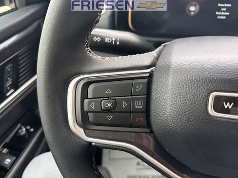 Used 2024 Jeep Wagoneer L 4WD image 15