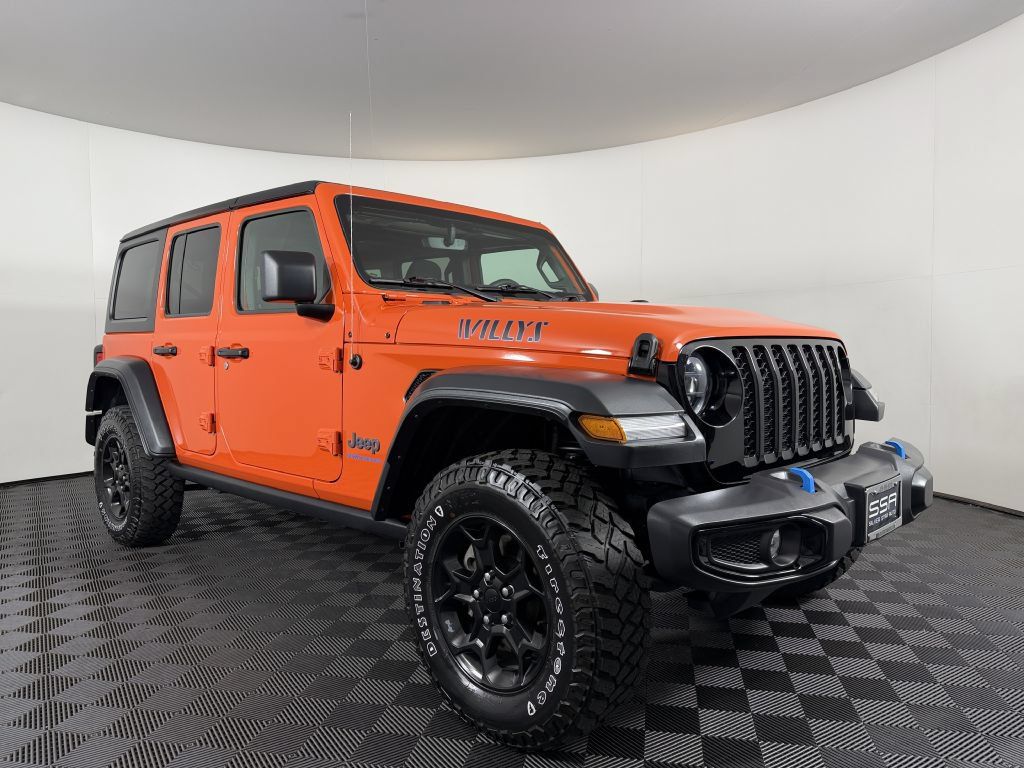 Used 2023 Jeep Wrangler Unlimited w/ 8.4" Radio Group AWD/4WD image 3