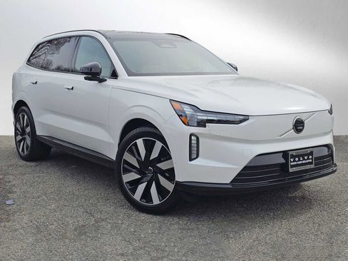 New 2026 Volvo EX90 Ultra image 1