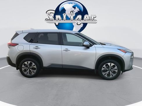 Used 2023 Nissan Rogue SV image 10