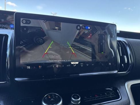 New 2025 Ford Expedition Max Platinum w/ Stealth Appearance Package image 17