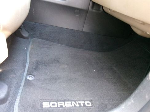 Used 2012 Kia Sorento EX w/ EX V6 Premium Pkg image 19