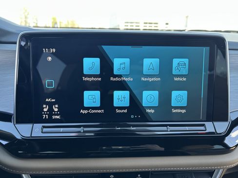 Used 2024 Volkswagen Atlas Cross Sport SE w/ Black Wheel Package image 12