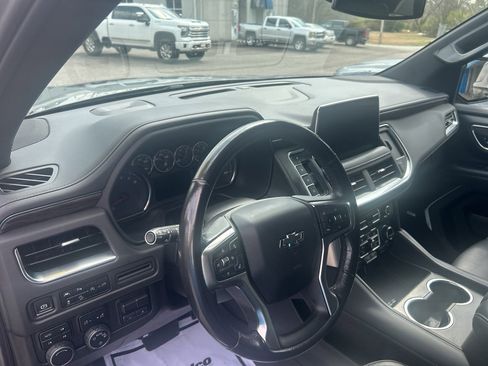 Used 2021 Chevrolet Tahoe Z71 w/ Z71 Signature Package image 13