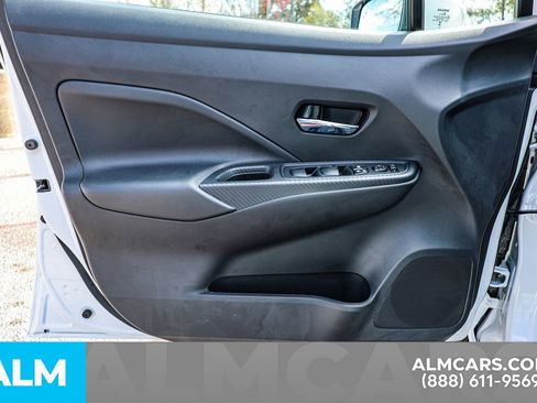 Used 2025 Nissan Versa SV w/ Trunk Package image 38