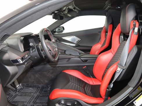 Used 2020 Chevrolet Corvette Stingray Premium Cpe w/ 3LT Preferred Equipment Group image 19