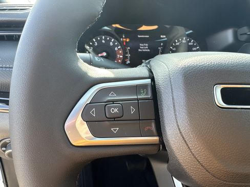 New 2026 Jeep Compass Latitude image 25