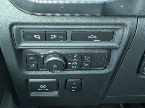 Used 2022 Ford F150 Platinum w/ Equipment Group 701A High AWD/4WD image 23