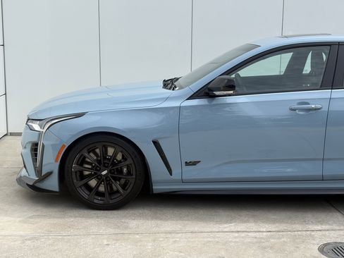 Certified 2025 Cadillac CT4 V Blackwing w/ Carbon Fiber 1 Package RWD image 5