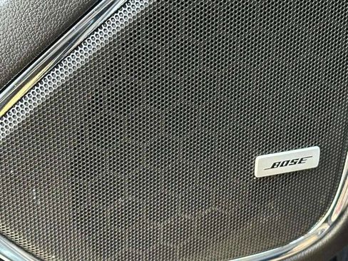 Used 2020 Chevrolet Suburban Premier image 12