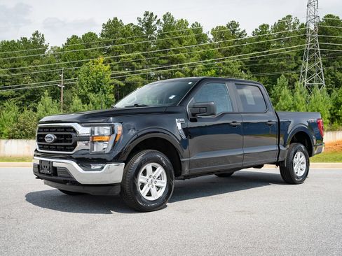 Used 2023 Ford F150 XLT AWD/4WD image 3