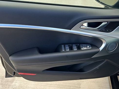 Used 2026 Genesis G70 2.5T Prestige RWD image 15