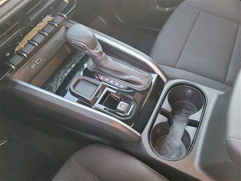 Used 2023 Chevrolet Colorado LT w/ LT Convenience Package II image 13