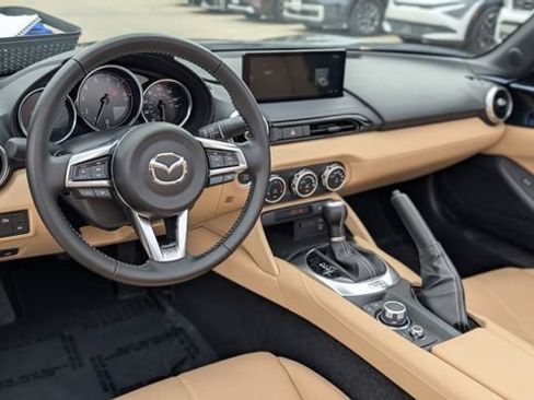 Certified 2025 MAZDA MX-5 Miata Grand Touring RWD image 17