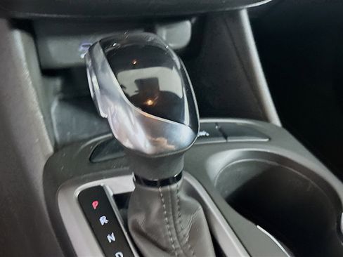 Used 2025 Buick Envista Preferred image 24